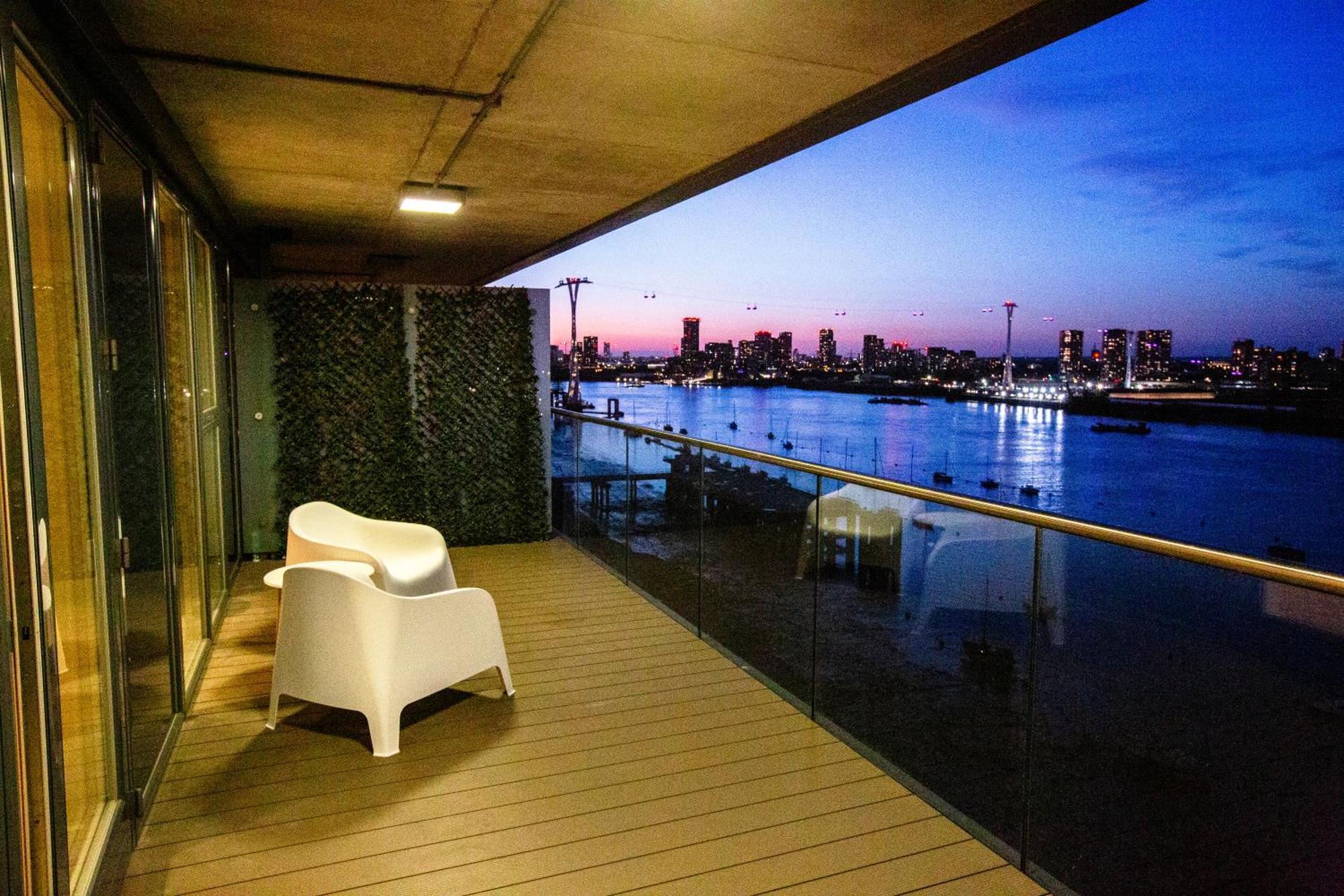 Waterfront- London Greenwich O2 Arena 2 Bed Flat Ngoại thất bức ảnh